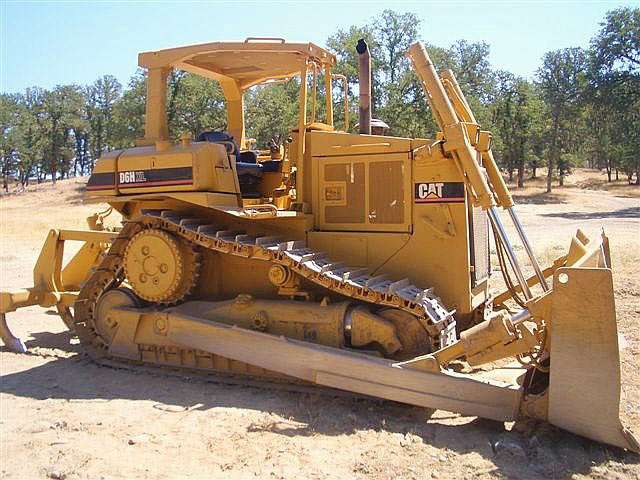 Dozers/tracks Caterpillar D6H