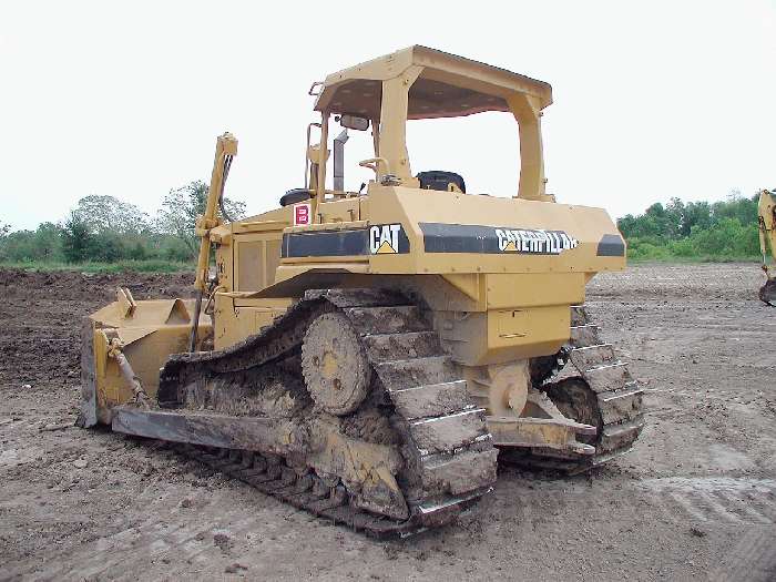 Dozers/tracks Caterpillar D6H