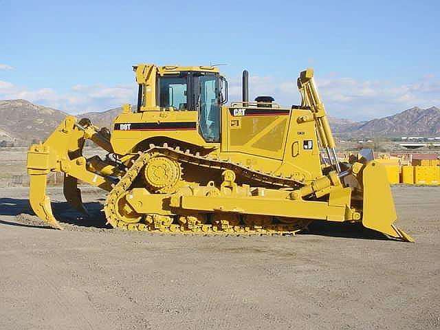 Dozers/tracks Caterpillar D8T