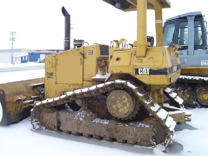 Dozers/tracks Caterpillar D4H