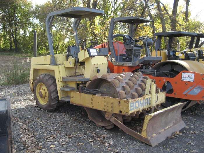 Vibratory Compactors Bomag BW142