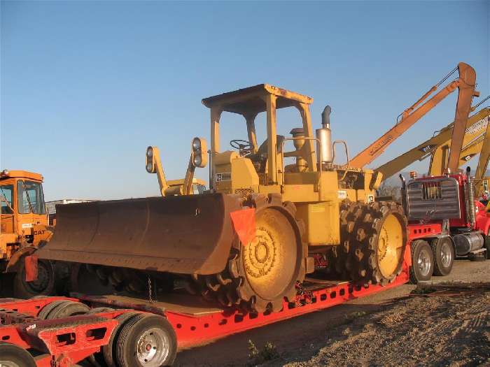 Soil Compactors Caterpillar 825B