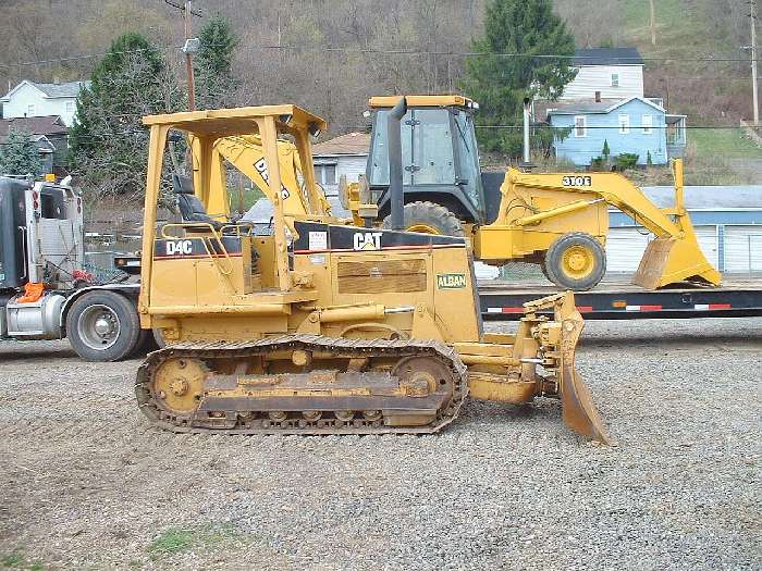 Tractores Sobre Orugas Caterpillar D4C  en venta, usada Ref.: 1218638523973847 No. 2