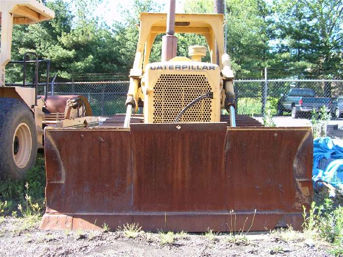 Dozers/tracks Caterpillar D6D