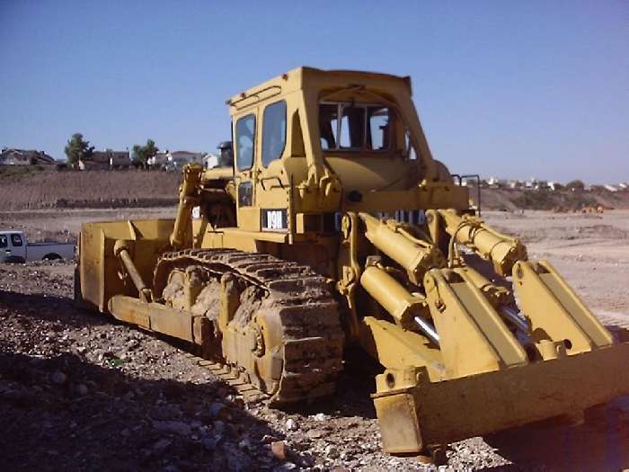 Dozers/tracks Caterpillar D9H