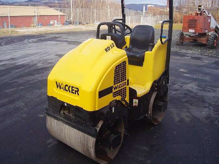 Compactadora Vibratoria Wacker RD12