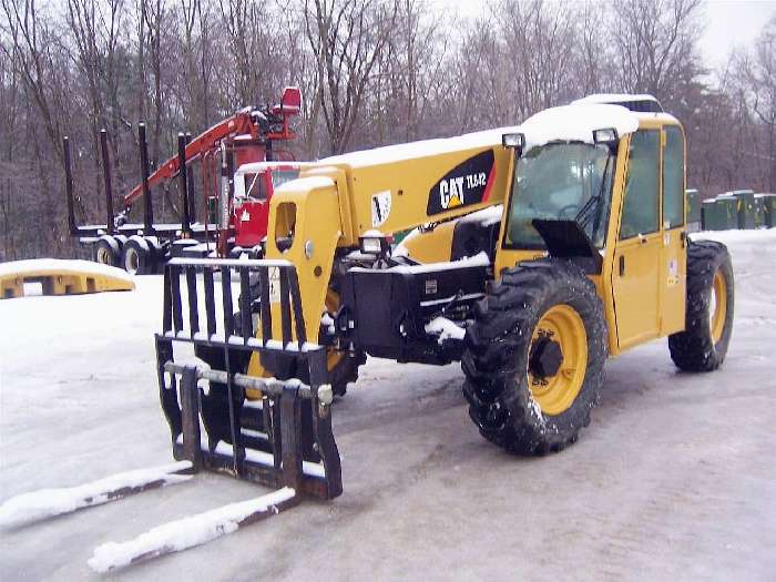 Manipulador Telescopico Caterpillar TL642