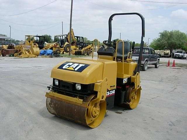 Vibratory Compactor Double Drum Caterpillar CB-224D