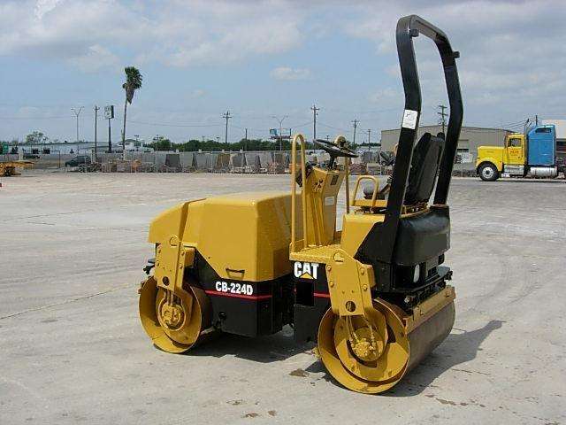 Compactadora De Doble Rodillo Caterpillar CB-224D  usada Ref.: 1249078183171604 No. 2