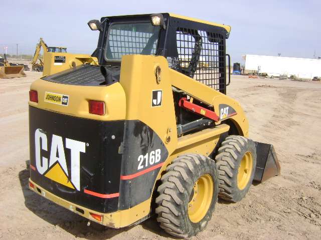 Minicargadores Caterpillar 216B  de segunda mano en venta Ref.: 1250783460673583 No. 4