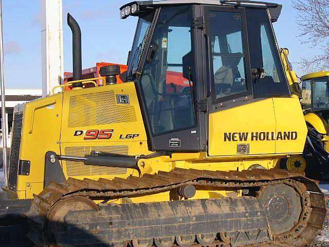 Tractores Sobre Orugas New Holland D95  en buenas condiciones Ref.: 1267836133245006 No. 3