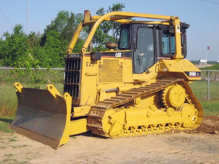 Dozers/tracks Caterpillar D6M