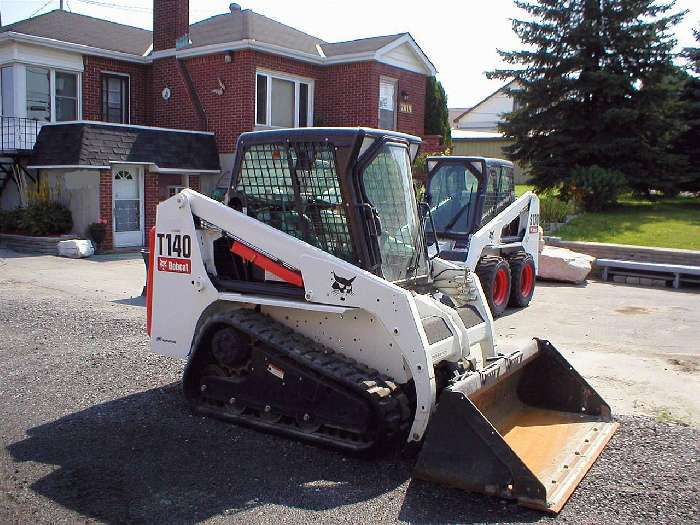 Minicargadores Bobcat T140