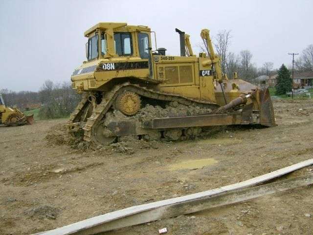 Dozers/tracks Caterpillar D8N