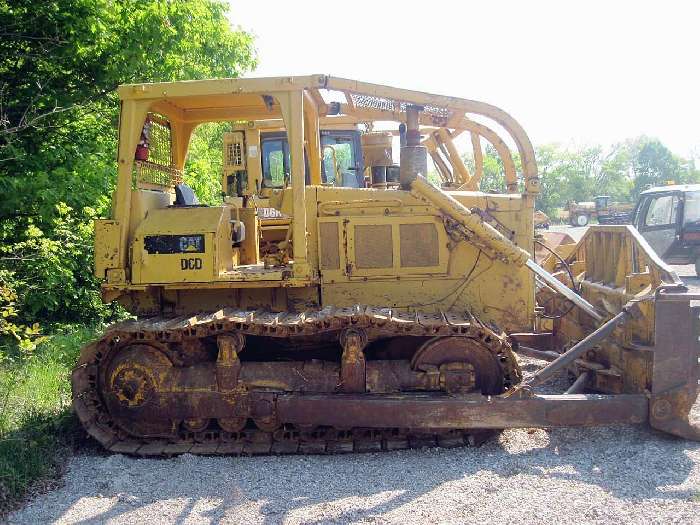 Dozers/tracks Caterpillar D6D