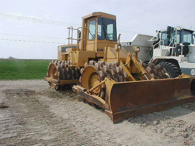 Soil Compactors Caterpillar 825C