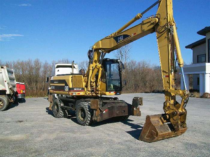 Excavadora Sobre Ruedas Caterpillar M318  seminueva en perfecto e Ref.: 1283550694241329 No. 2