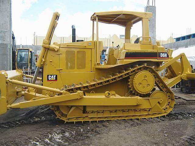 Dozers/tracks Caterpillar D6H