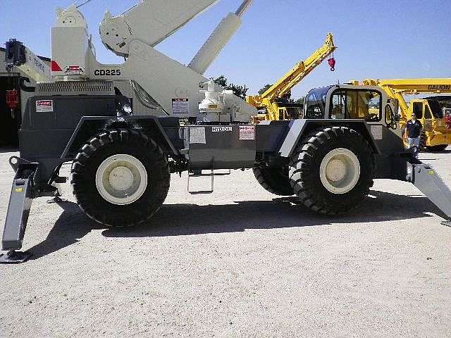 Gruas Terex CD225  en buenas condiciones Ref.: 1288983643226190 No. 2