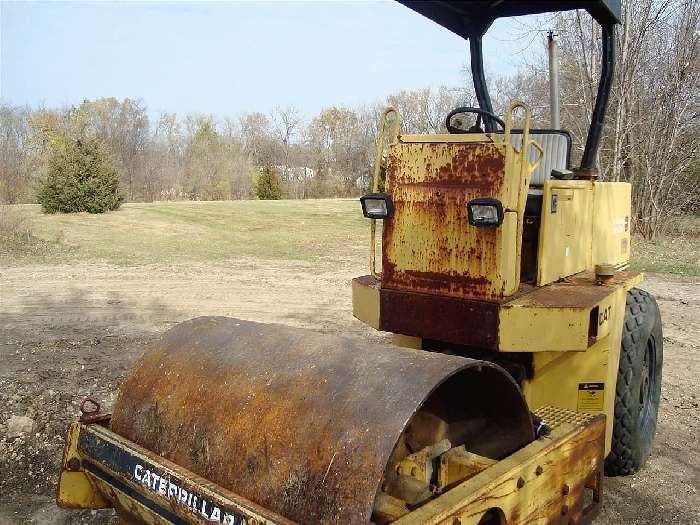 Compactadora Vibratoria Caterpillar CS-433B  de segunda mano en v Ref.: 1290018869815770 No. 3