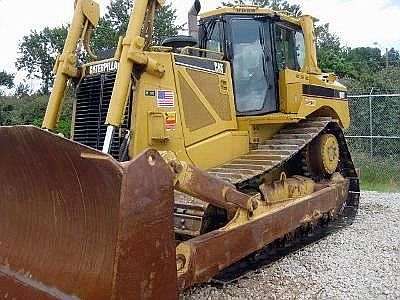 Dozers/tracks Caterpillar D8T