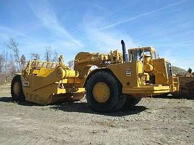 Screpers Caterpillar 637D