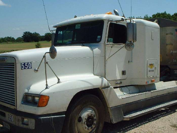 Off Road Truck Freightliner FLD12064ST