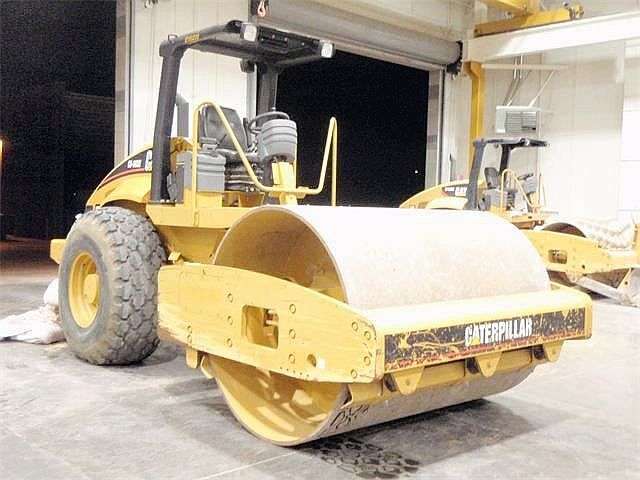 Compactadora Vibratoria Caterpillar CS-563E  de segunda mano Ref.: 1294085484437143 No. 2