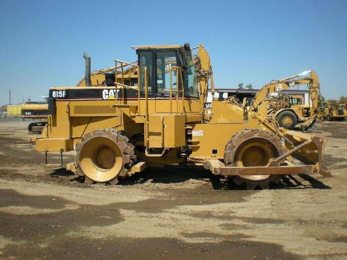 Compactadoras Suelos Y Rellenos Caterpillar 815F