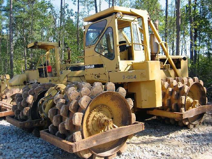 Compactadoras Suelos Y Rellenos Caterpillar 825B