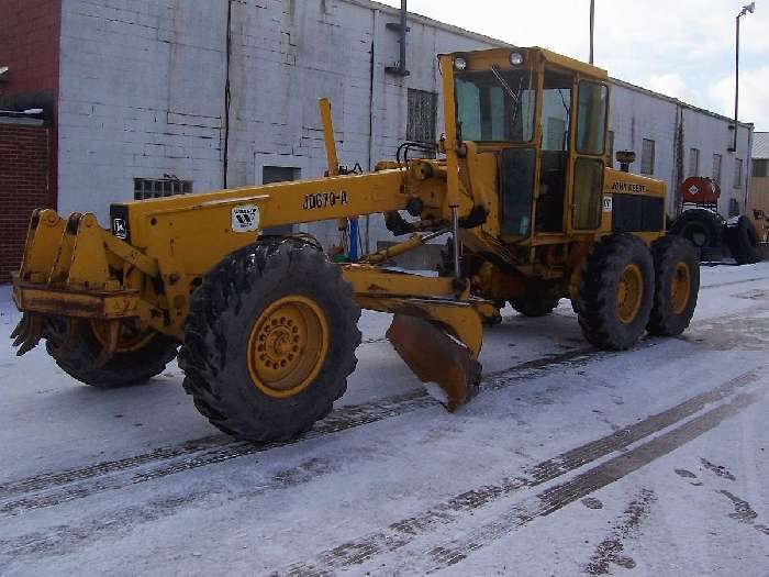 Motor Graders Deere 670A