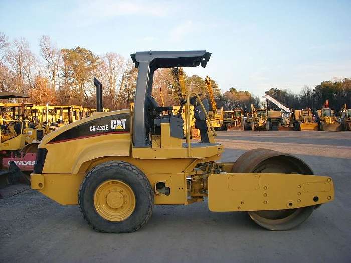 Compactadoras Suelos Y Rellenos Caterpillar CS-433E  usada en bue Ref.: 1298056763643314 No. 2