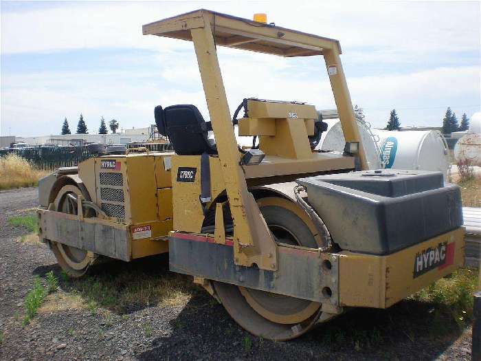 Compactadora Vibratoria Hypac C766C