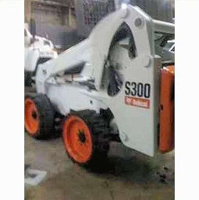 Minicargadores Bobcat S300  de segunda mano a la venta Ref.: 1298829863072514 No. 3