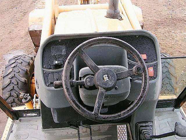 Retroexcavadoras Caterpillar 420D  en venta, usada Ref.: 1302564345520397 No. 3