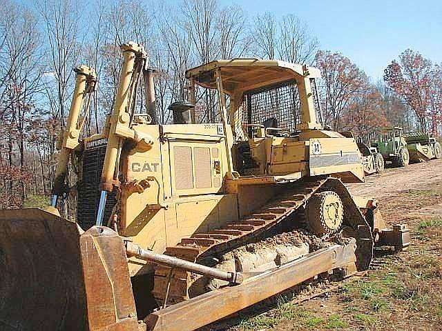 Dozers/tracks Caterpillar D7H