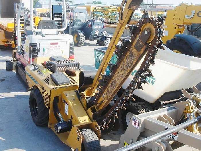 Trencher Vermeer RT200