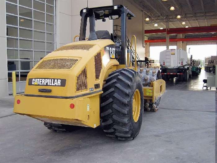 Compactadoras Suelos Y Rellenos Caterpillar CP56