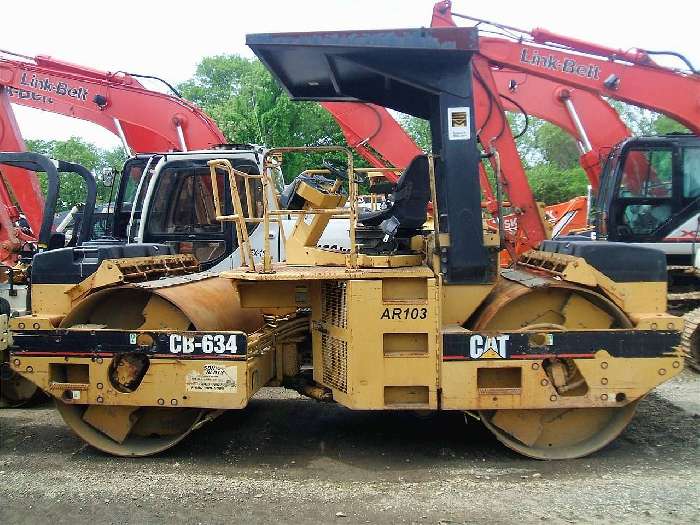 Compactadora Vibratoria Caterpillar CB-634  de segunda mano a la  Ref.: 1307721528258513 No. 2