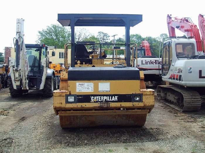 Compactadora Vibratoria Caterpillar CB-634  de segunda mano a la  Ref.: 1307721528258513 No. 3