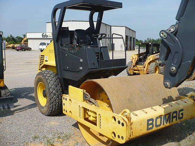 Compactadora Vibratoria Bomag BW177D  importada en buenas condici Ref.: 1311368923707613 No. 2