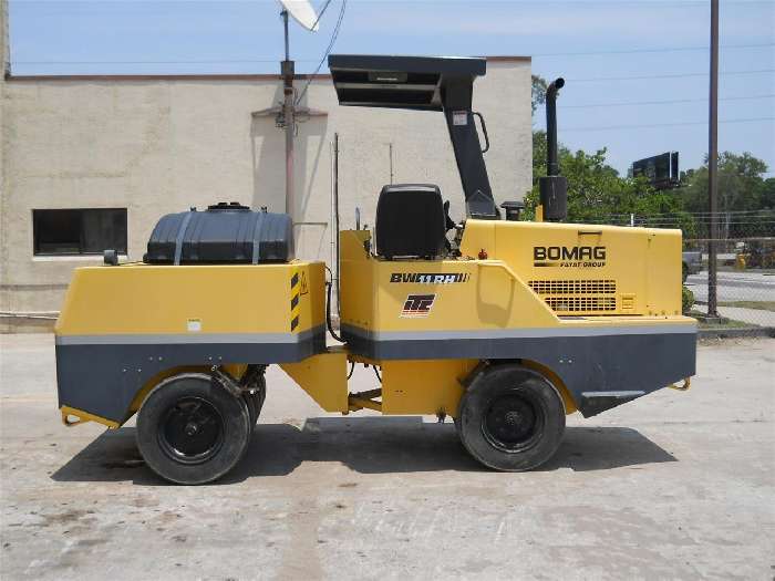 Compactadora Con Llantas Bomag BW11RH  en buenas condiciones Ref.: 1311625958997866 No. 3