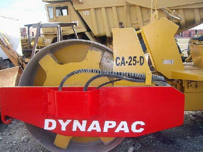 Compactadora Vibratoria Dynapac CA25D  usada Ref.: 1312050051149274 No. 2