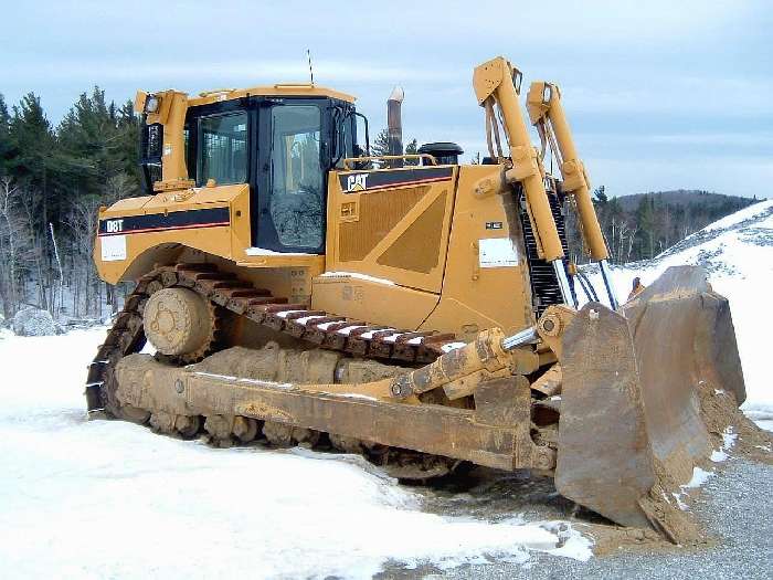 Dozers/tracks Caterpillar D8T