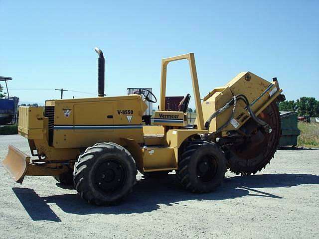 Trencher Vermeer V8550