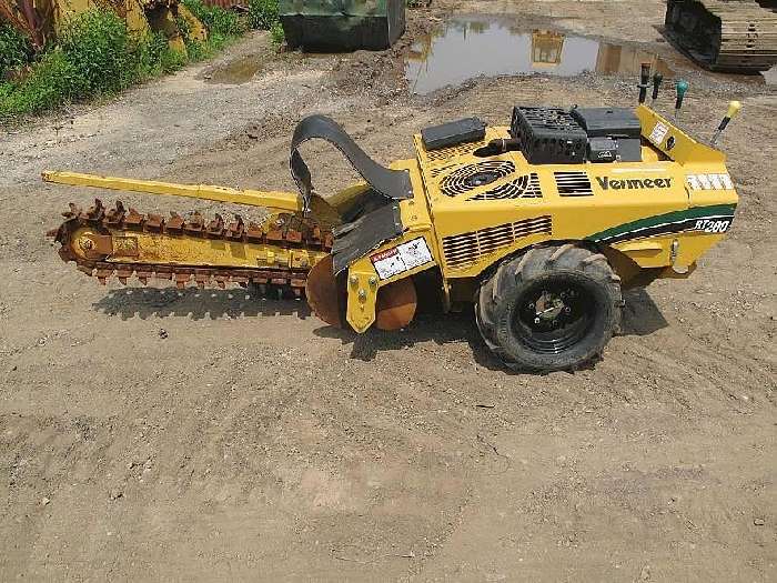 Zanjadora Vermeer RT200