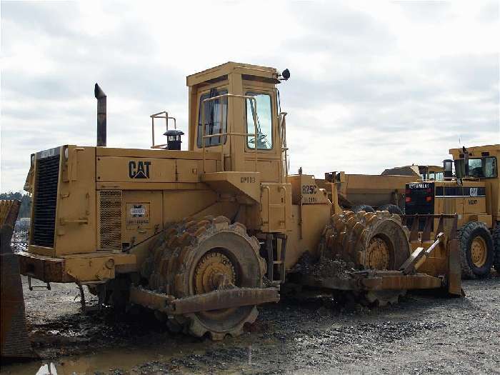 Soil Compactors Caterpillar 825C