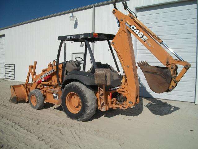 Backhoe Loaders Case 580M