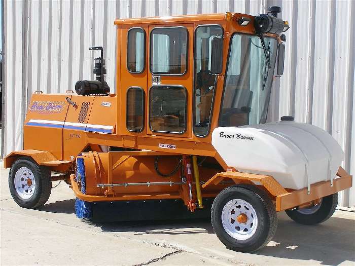 Sweeper Broce RJT350