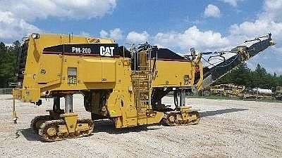 Recycles Caterpillar PM-200